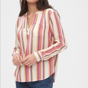 GAP / V-Neck Popover Top / size Large